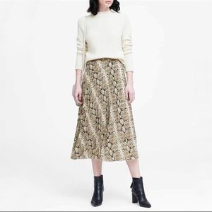 NWT Banana Republic Snake Print Pleated Midi Skirt - Sz 2